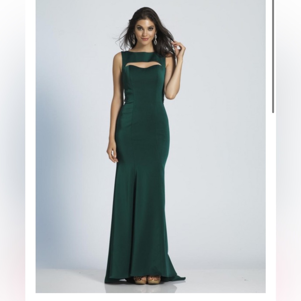 Elegant Dave & Johnny Homecoming Winter Formal Prom Dress
